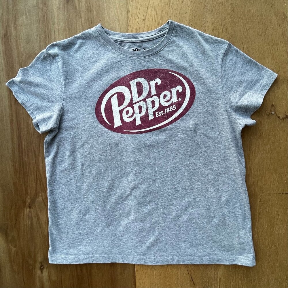 DR PEPPER TEE SHIRT Women’s sz M Heather Gray short sleeve
